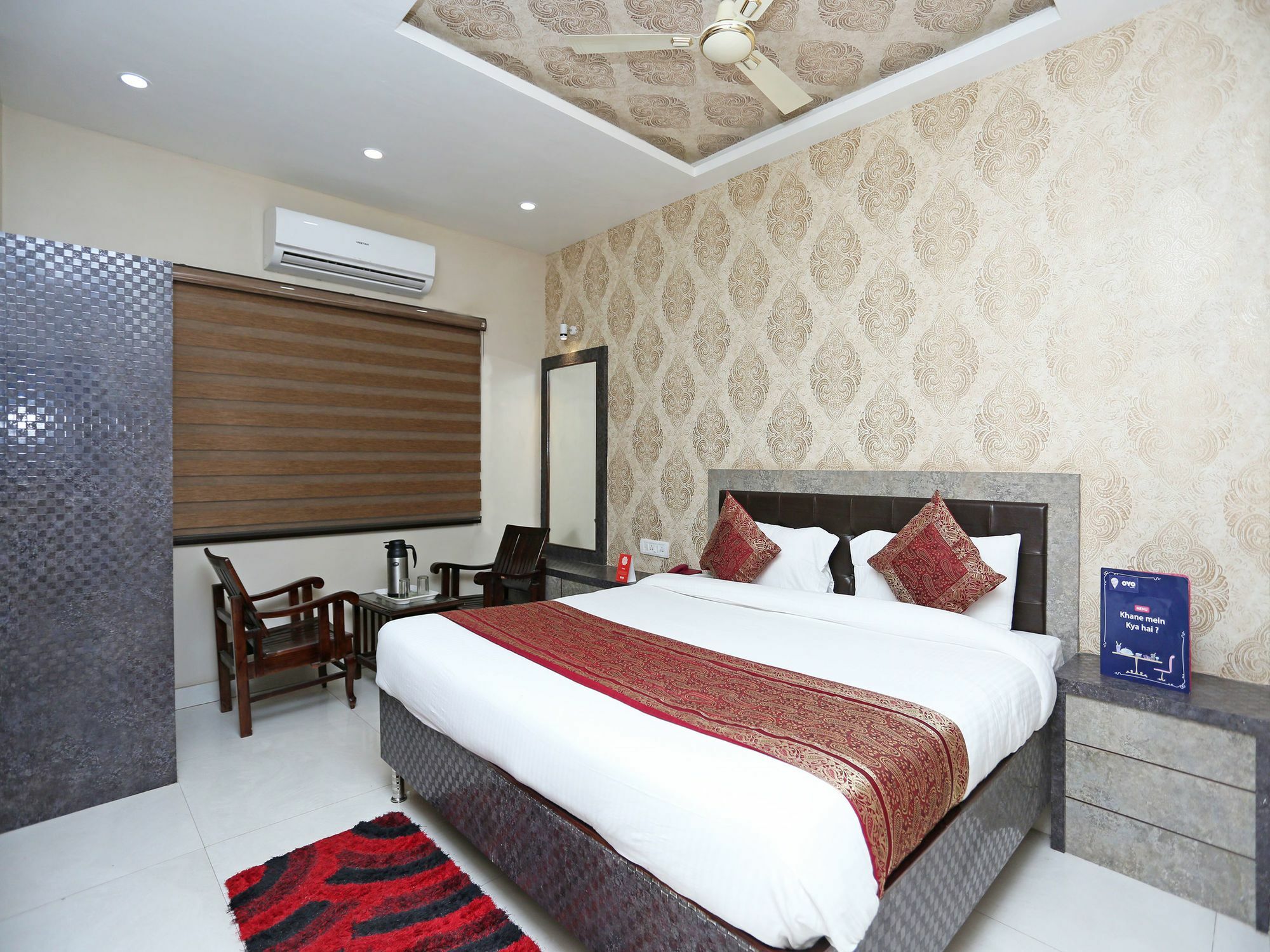 Oyo 10338 Hotel Aadesh Palace Varanasi Exterior foto